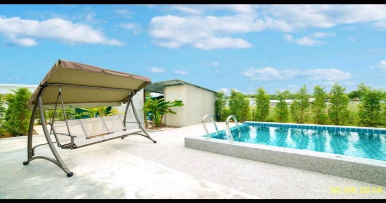 Malinee Resort Банг Тао Бийч Екстериор снимка