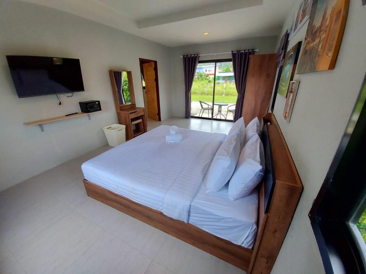 Malinee Resort Банг Тао Бийч Екстериор снимка